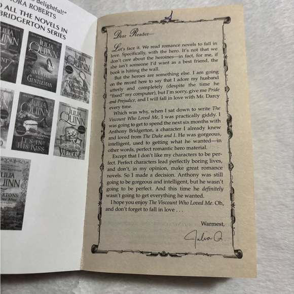 Julia Quinn “The Viscount Who Loved Me” Book - Picture 2 of 3